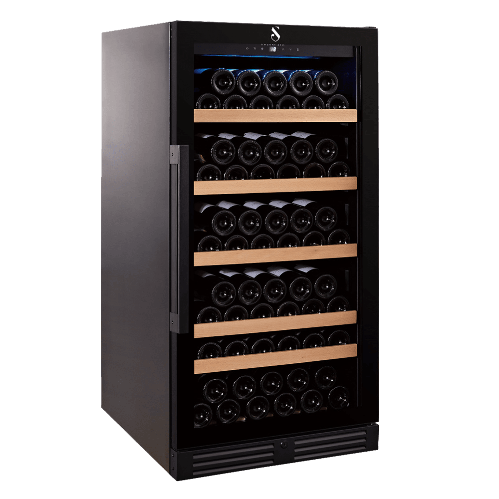 SWISSCAVE CLASSIC EDITION WL355F Weinklimaschrank – leicht seitliche Ansicht