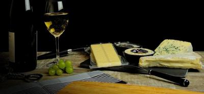 Wein und Käse ein Traumpaar? Stimmt es, dass Wein und Käse so gut zusammenpassen?